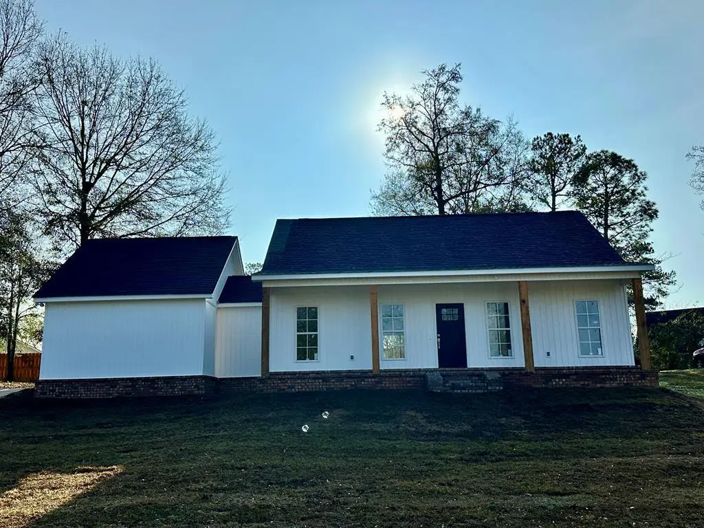 1131 E. Lakeshore Dr., Carriere, MS 39426 - Image #1