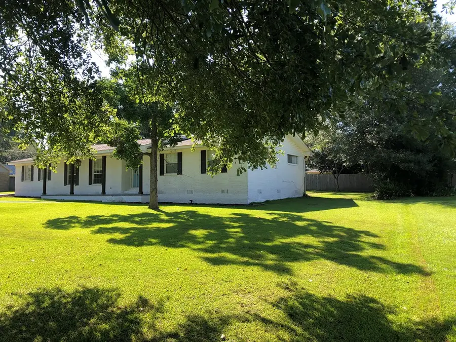 111 Azalea Street, Poplarville, MS 39470 - Image #2
