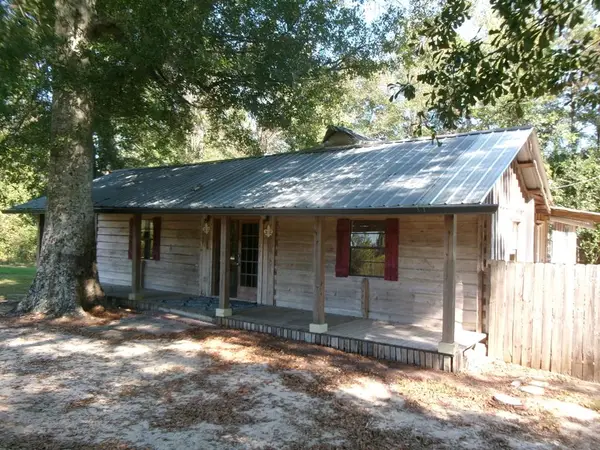 35 Shorty's Lane, Carriere, MS 39426