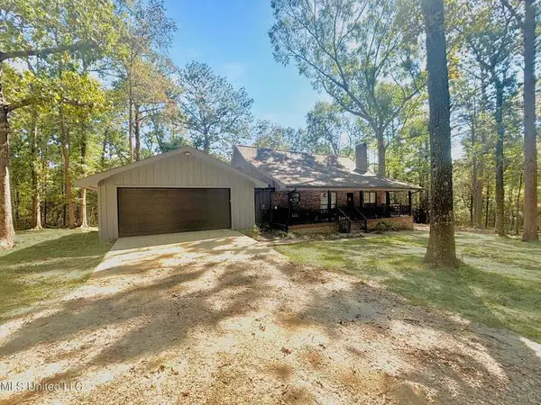 25 David Earl Johnson Road, Poplarville, MS 39470