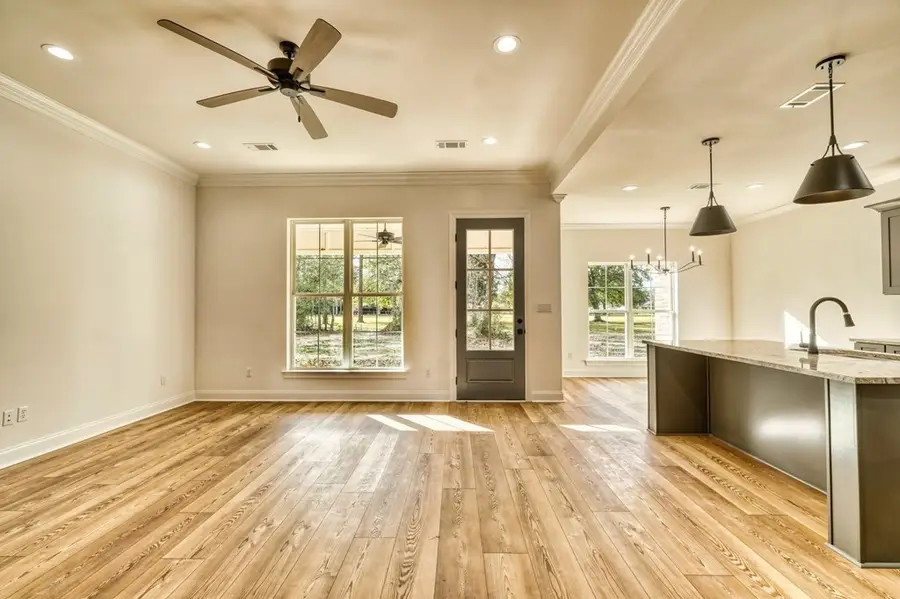 552 Fairway Dr, Picayune, MS 39466 - Image #3