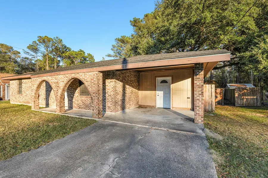 1005 Abbott, Picayune, MS 39466 - Image #2