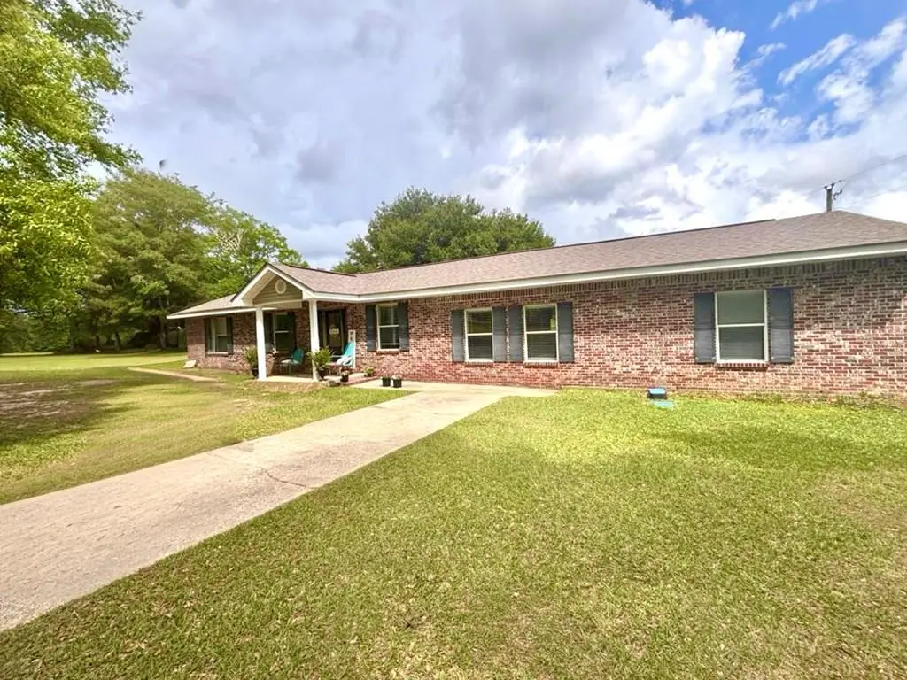 1352 Rock Ranch Rd, Carriere, MS 39426 - #1