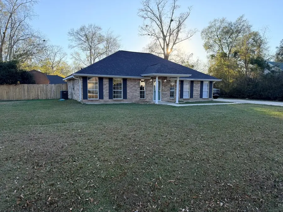103 Greenbriar Lane, Carriere, MS 39426 - Image #2
