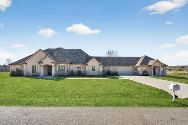 34 Gentle Breeze Dr, Carriere, MS 39426