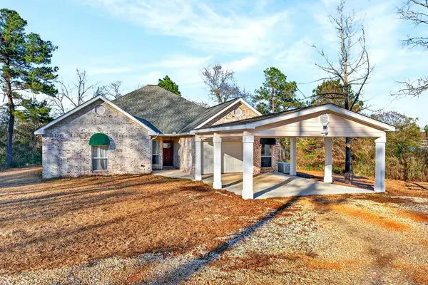 19 Lake Michael Lane, Poplarville, MS 39470