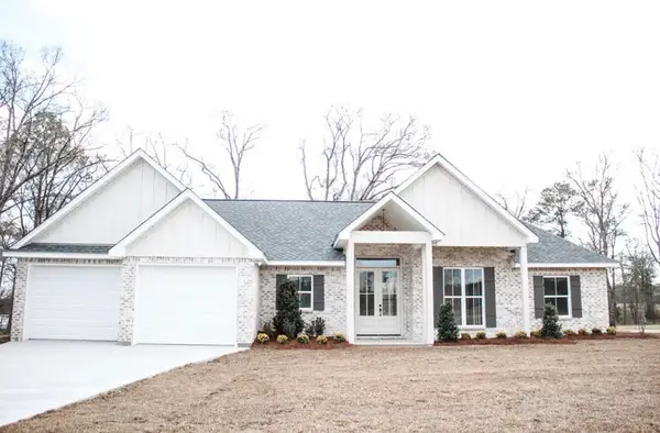 32 Oak Haven Dr., Poplarville, MS 39470