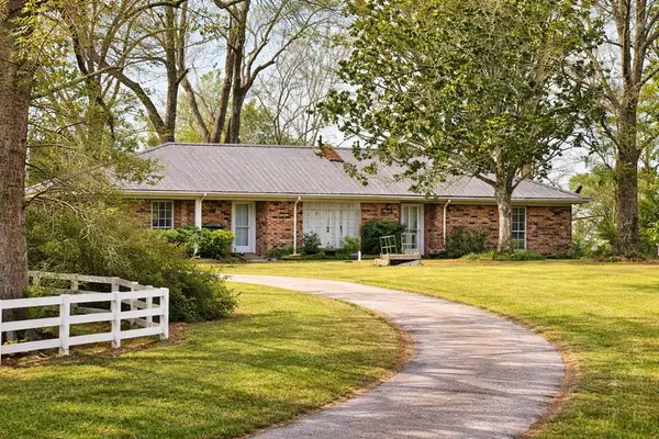 Address Withheld By Seller, Poplarville, MS 39470