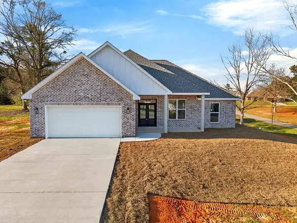 6 Sassafras Dr, Carriere, MS 39466