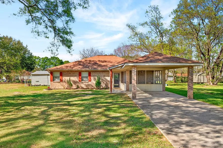 14 Hundley rd, Carriere, MS 39426 - #2