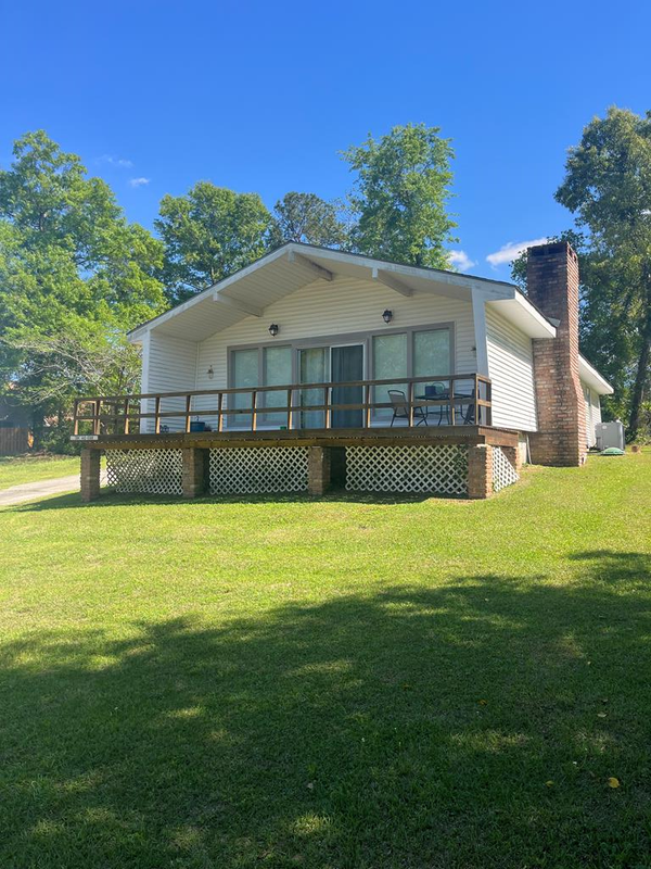 1129 E Lake Shore Dr, Carriere, MS 39426