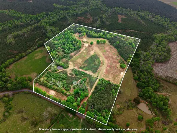 86 Cripple Creek, Lumberton, MS 39455