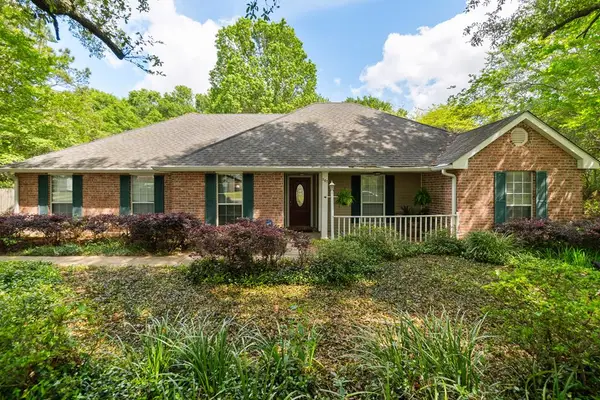 107 Brentwood, Picayune, MS 39466