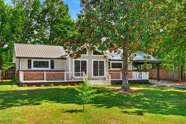 605 E Lakeshore Drive, Carriere, MS 39466