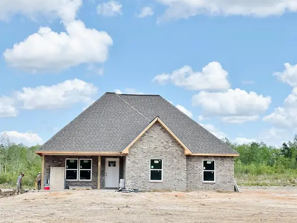 424 Monroe Breeland Rd., Poplarville, MS 39470