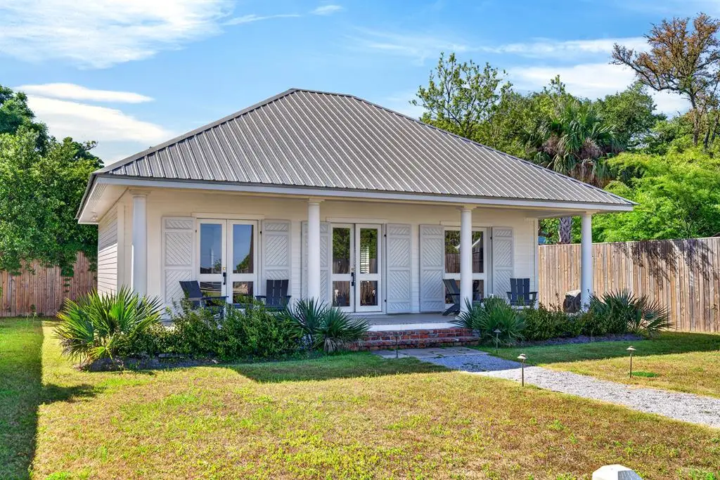 506 N Beach Blvd, Bay Saint Louis, MS 39520 - #1
