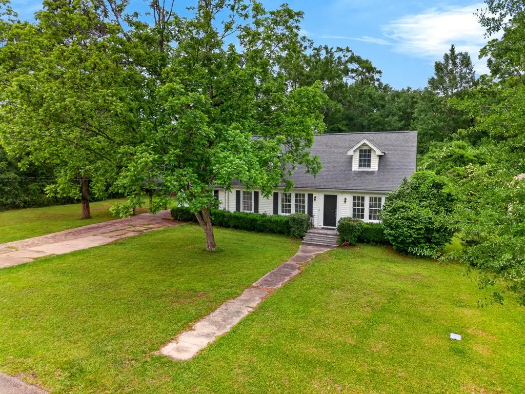 304 East Fourth Ave, Picayune, MS 39466 - #1