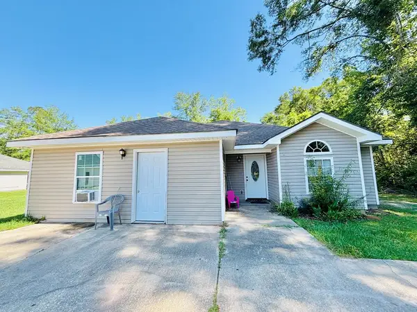 111 S Jackson Avenue, Picayune, MS 39466
