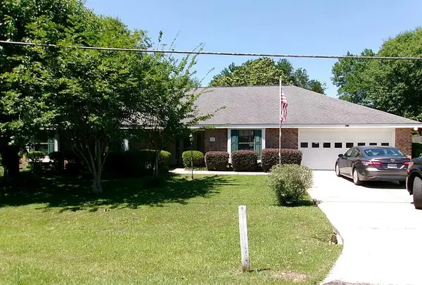 401 Hide A Way Lane, Carriere, MS 39426