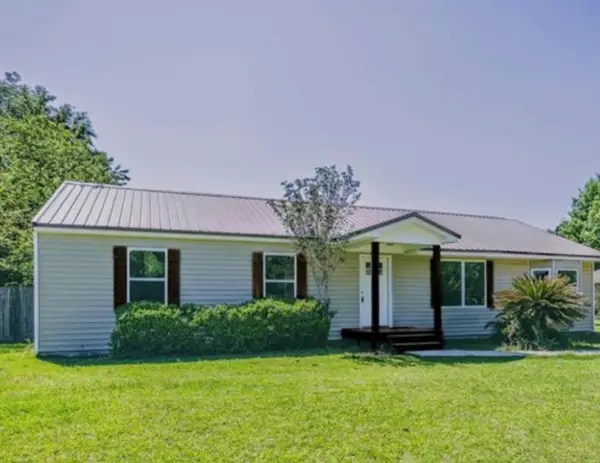1103 Hide A Way Ln, Carriere, MS 39426
