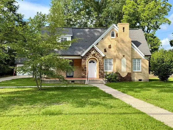 219 Fifth Avenue, Picayune, MS 39466