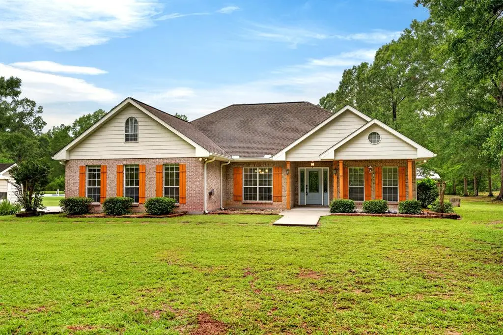 17 J M Carnell Rd, Poplarville, MS 39470 - #1