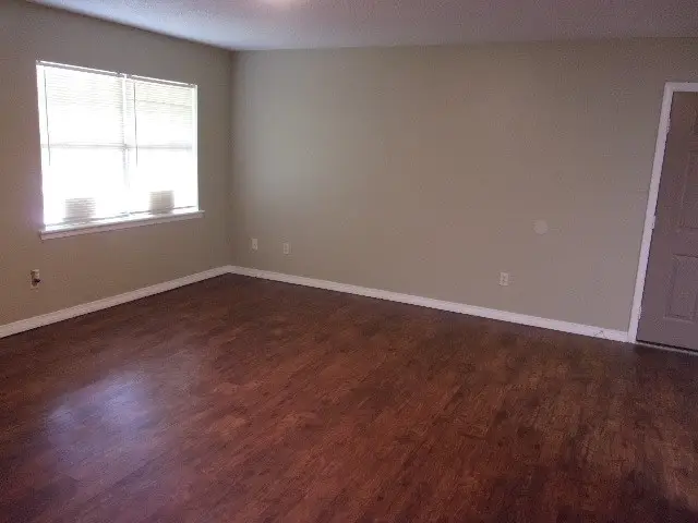 1014 Chestnut Dr., Picayune, MS 39466 - #2