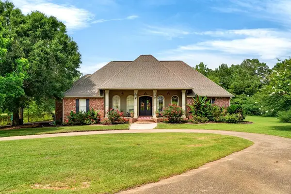 4 Logan Mason Ln, Carriere, MS 39426