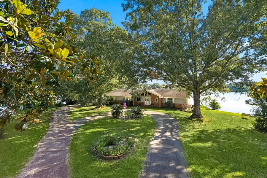 108 Tierra Lago Dr., Carriere, MS 39426 - #2