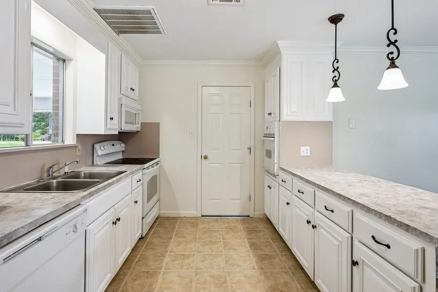 154 Tennyson Cove, Picayune, MS 39466 - #3