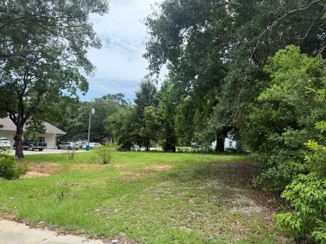 503 West Canal St, Picayune, MS 39466 - #3