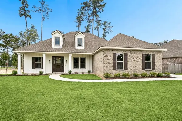 621 Deason, Picayune, MS 39466
