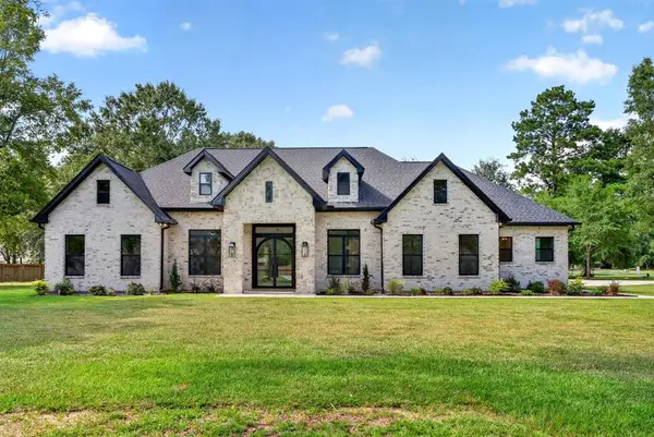 28 Legacy Drive, Picayune, MS 39466