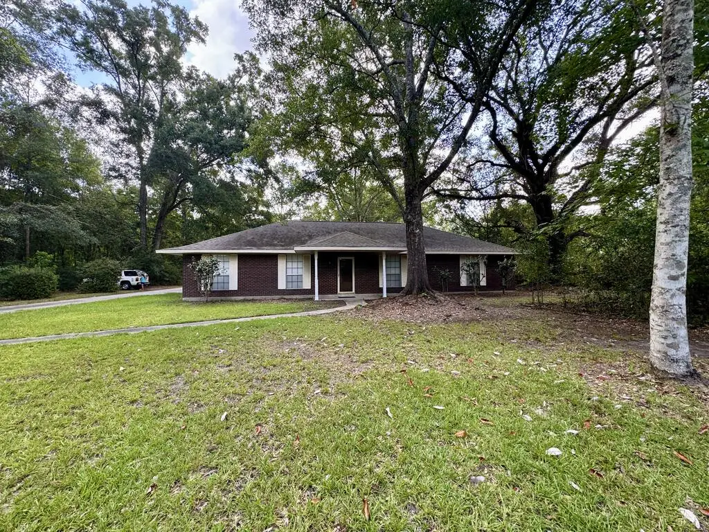 1209 South Beech St, Picayune, MS 39466 - #1