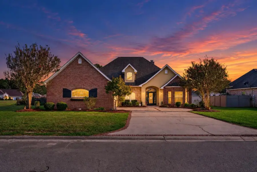 512 Pemberton Place, Picayune, MS 39466 - #2