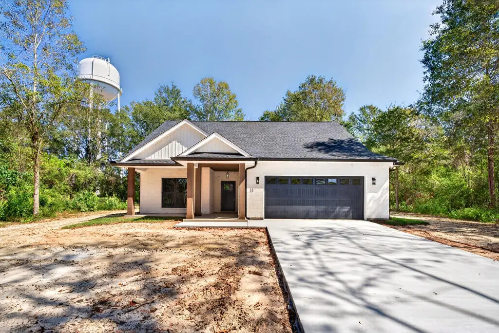 216 E Sunnybrook Rd, Carriere, MS 39426 - #1