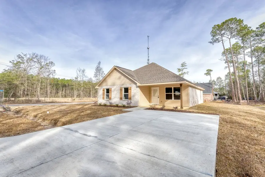 698 Hogan St., Waveland, MS 39573 - #2