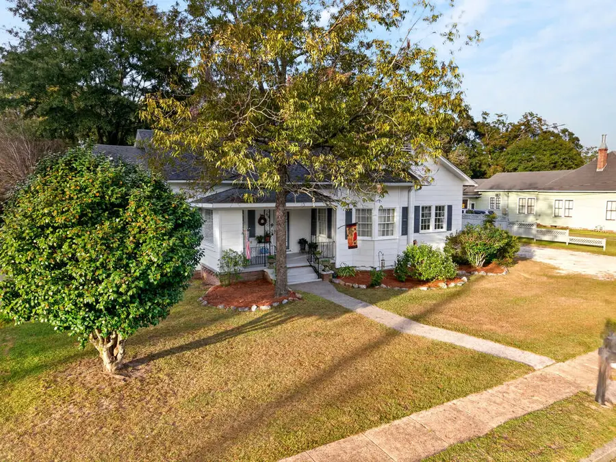 414 W Michigan St, Poplarville, MS 39470 - #3