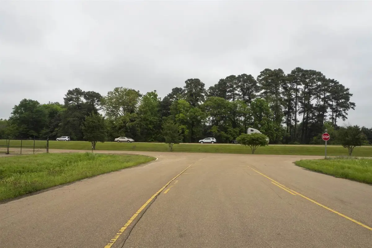 Lot 4 Legacy Park, Pearl, MS 39208 - Image #1