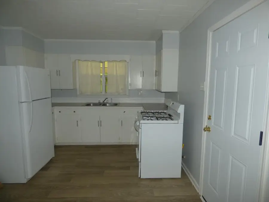 309 W Avenue S, McComb, MS 39648 - Image #3