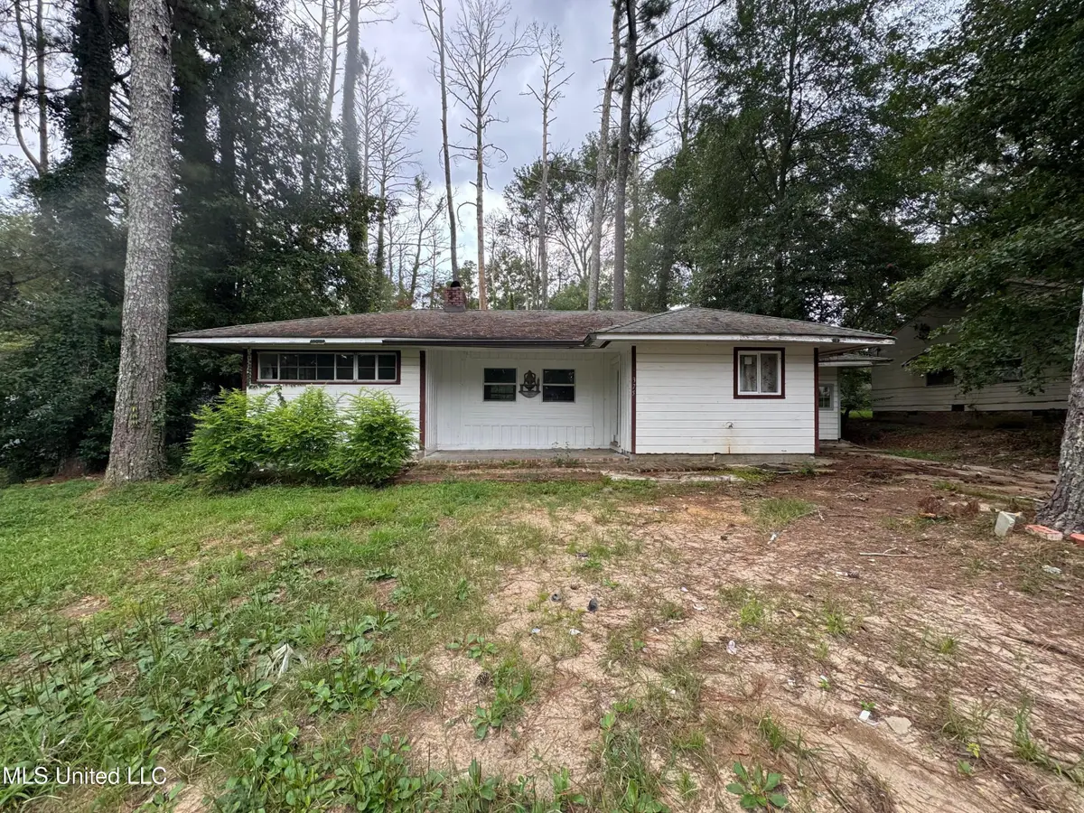 375 Lea Circle, Jackson, MS 39204 - Image #1