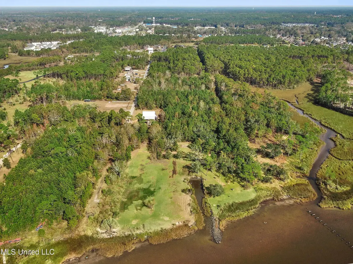 15000 Hummingbird Lane, Ocean Springs, MS 39564 - Image #1
