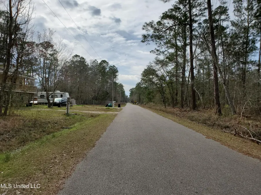 000 1st (lots 99-101) Street, Bay Saint Louis, MS 39520 - Image #2