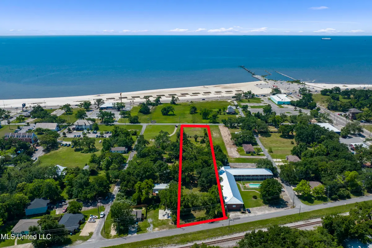 519 16th Street, Gulfport, MS 39507 - Image #1