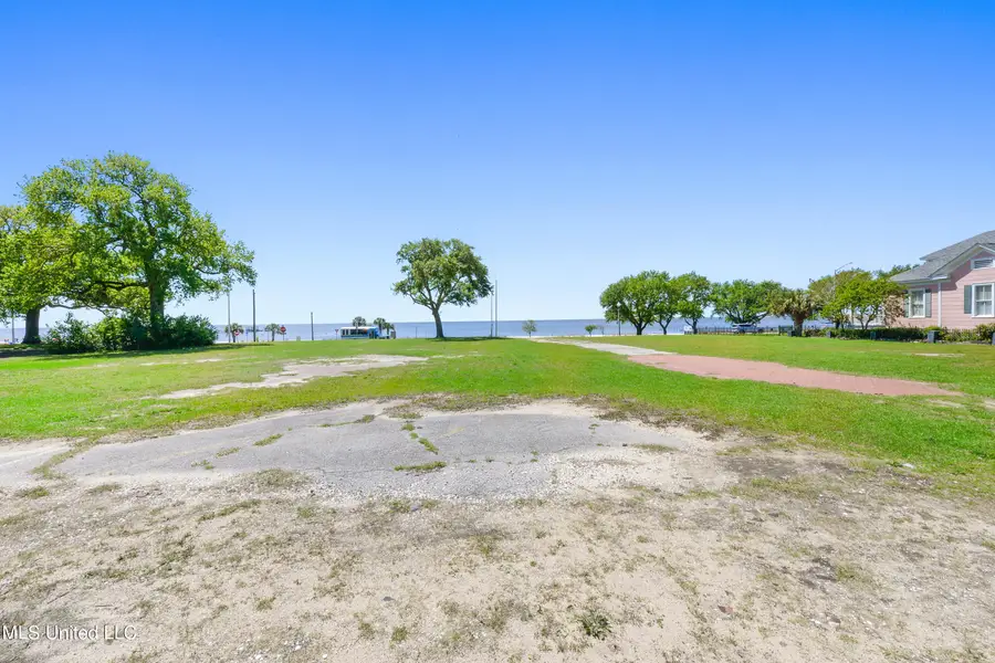 1104 Beach Boulevard, Biloxi, MS 39530 - Image #2