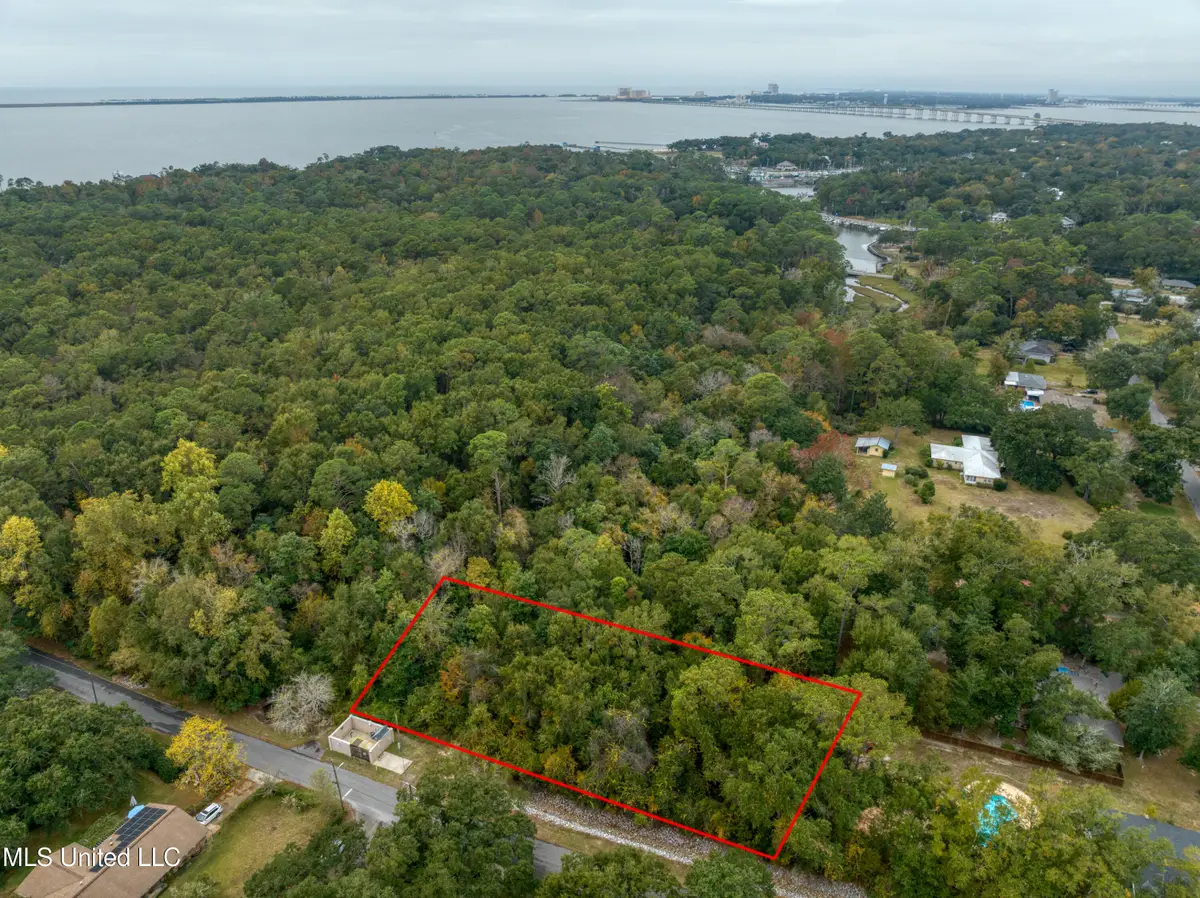 Simon Boulevard, Ocean Springs, MS 39564 - Image #1