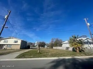 221 Hoxie Street, Biloxi, MS 39530