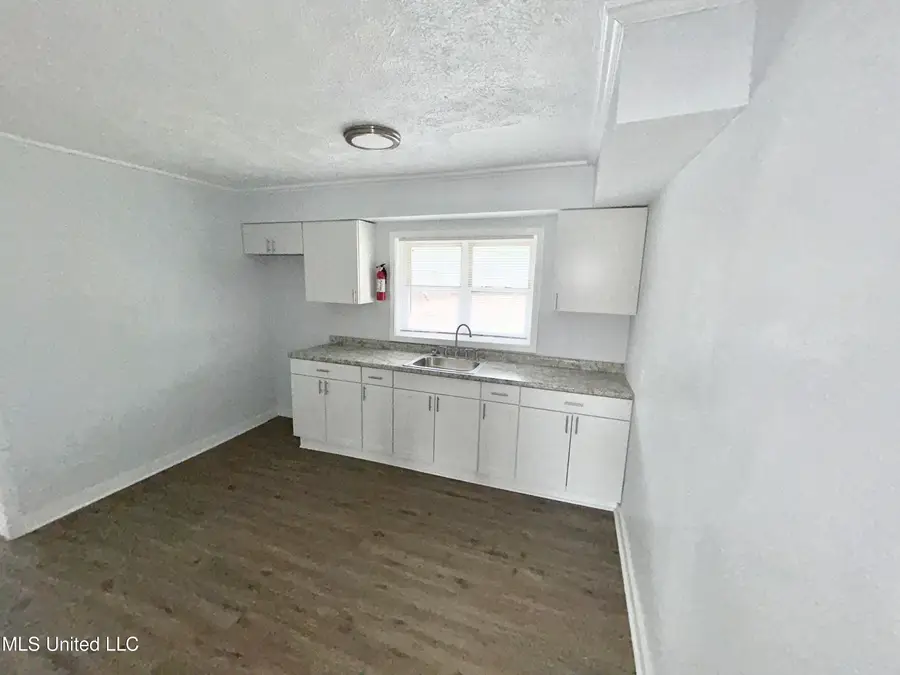 1051 Combs Street, Jackson, MS 39204 - Image #3