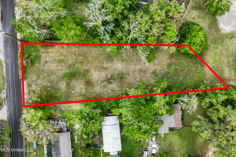 2306 Catalpa Avenue, Pascagoula, MS 39567 - Image #2