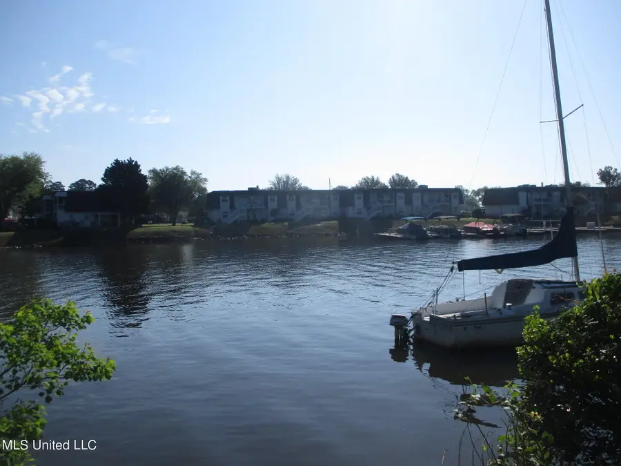 147 Overlook Point Drive, Ridgeland, MS 39157 - Image #2